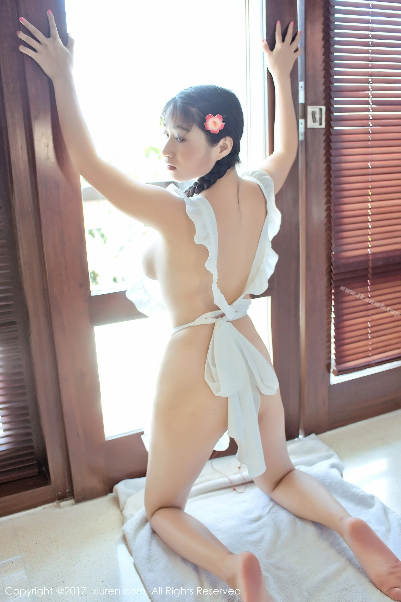 性感写真（真人集） - 99年纯天然童颜巨乳气质妹子缇娜美身材非常娇小，却拥有F杯丰满巨乳 - page 4