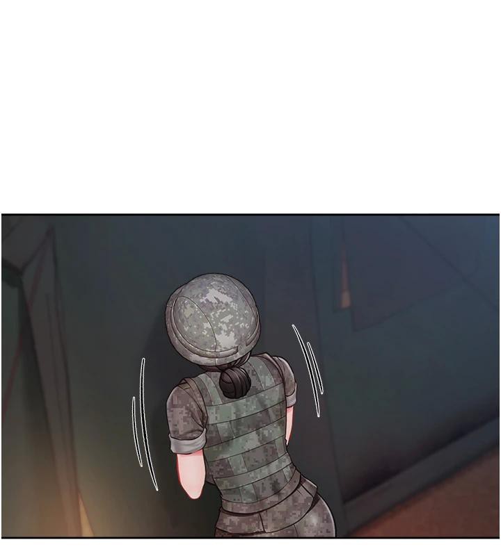 报告女班长:一根突起 - 第29話-訓練中發情的女兵們 - page 12